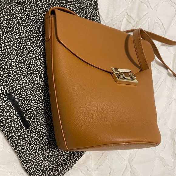 Loeffler Randall Tan crossbody bucket leather bag - Picture 8 of 9